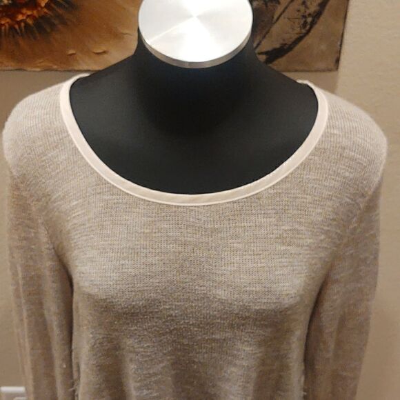 Society Girl Top  - Picture 2 of 10